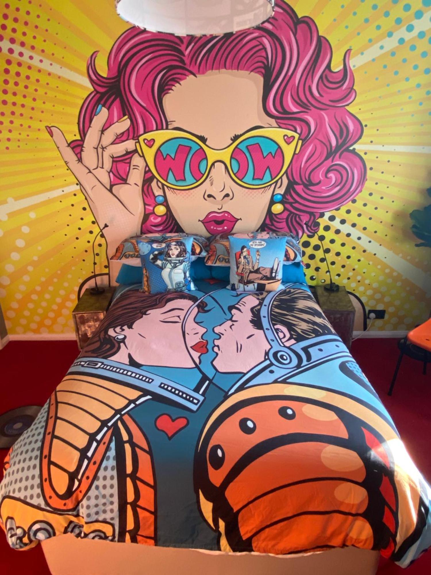 Pop Art Pad Heart Of Old Town With Parking! Apartment Hastings Ngoại thất bức ảnh
