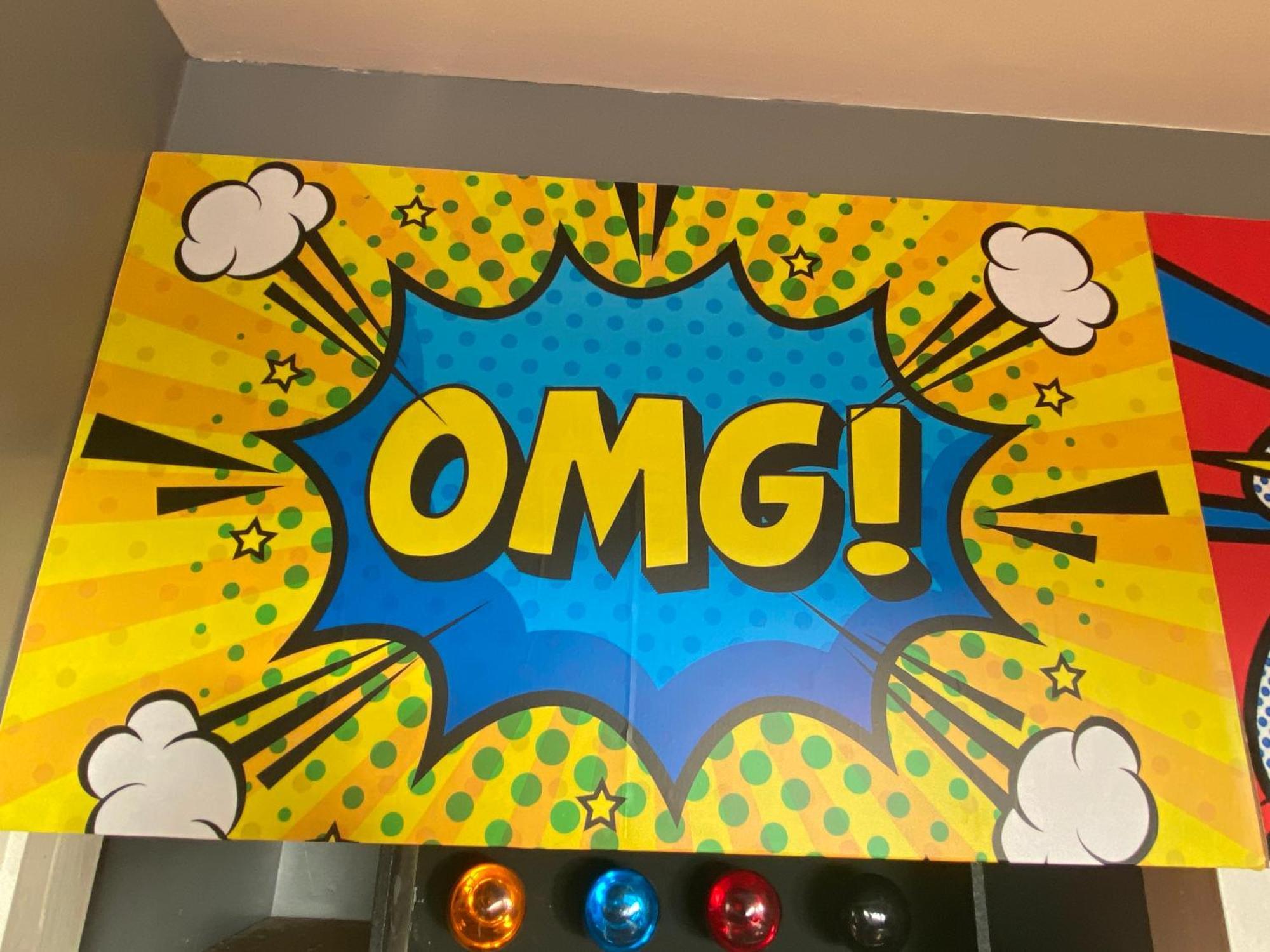 Pop Art Pad Heart Of Old Town With Parking! Apartment Hastings Ngoại thất bức ảnh